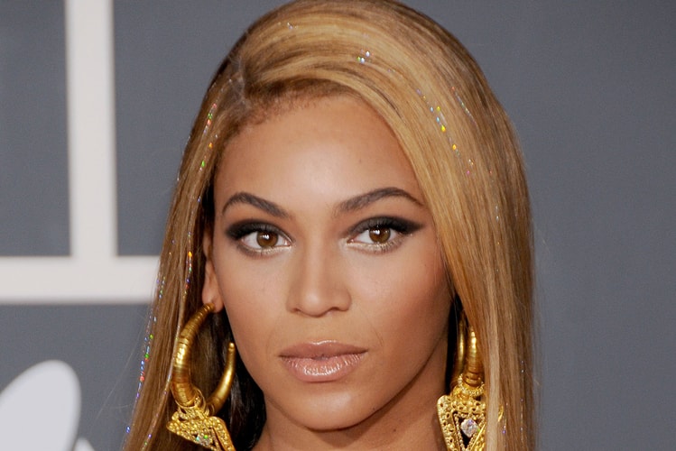 Hair Tinsel Is the Latest TikTok Beauty Trend