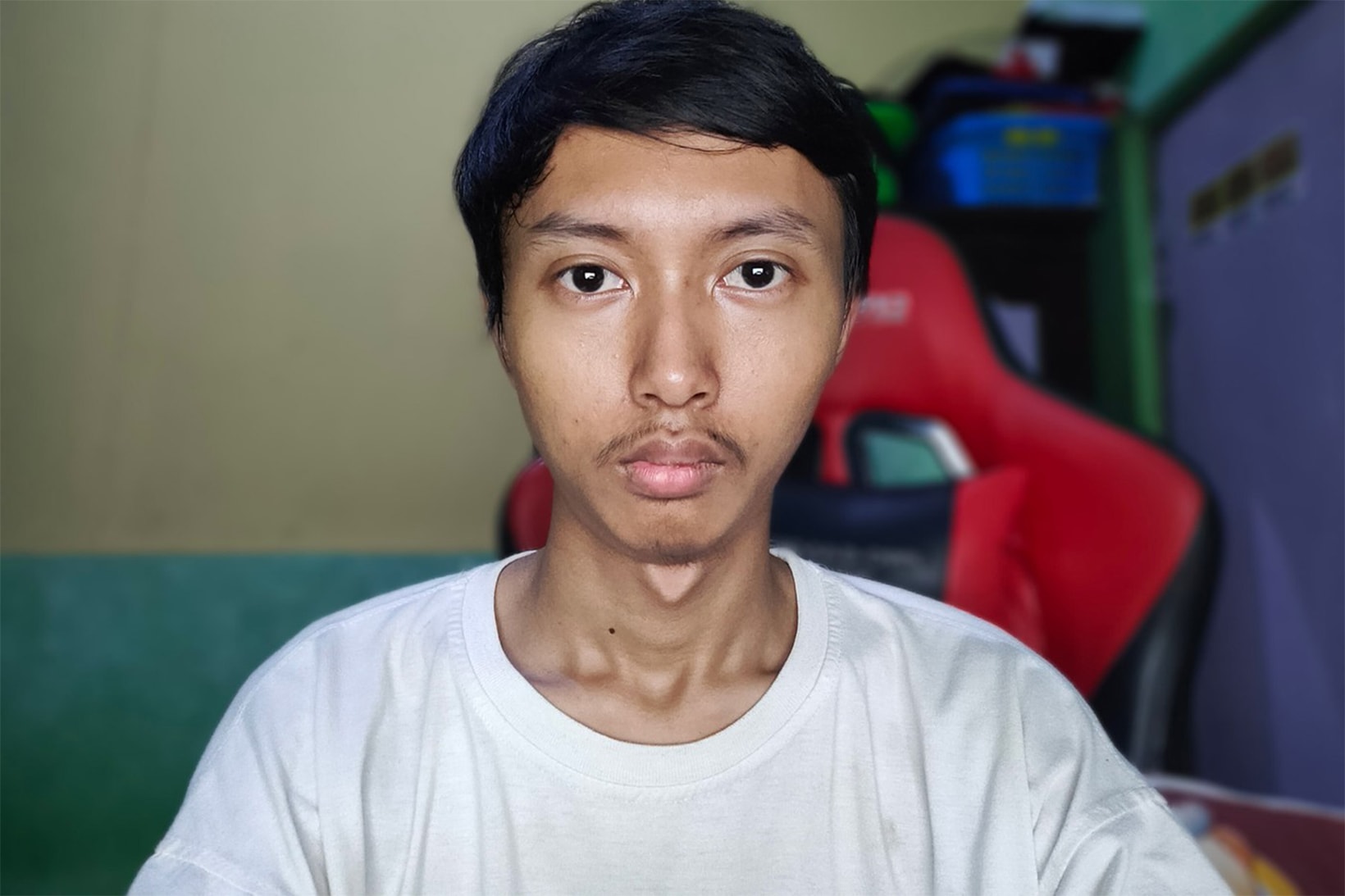 Indonesian Student NFT Selfies Price $1 Million Ghozali Ghozalo Opensea