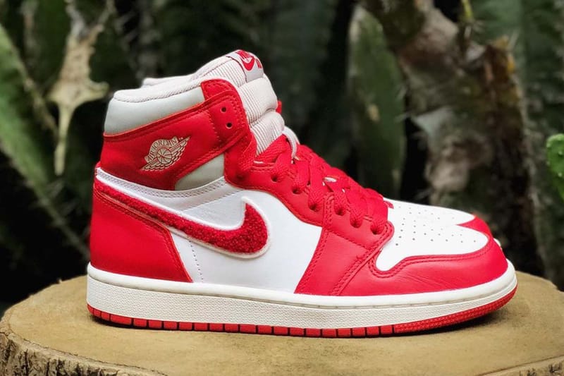 jordan 1 with red