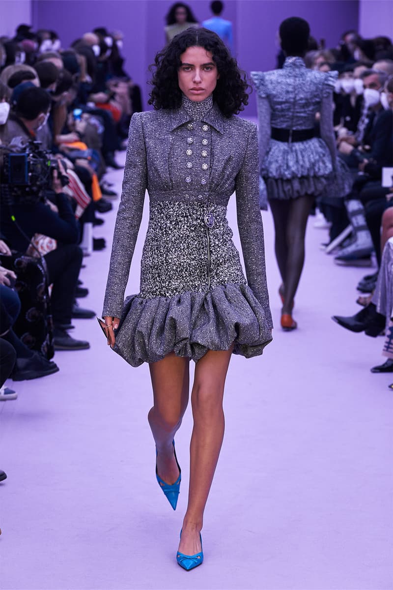 Paco Rabanne Fall 2022 Collection Runway Show Knitwear Dresses Skirts 