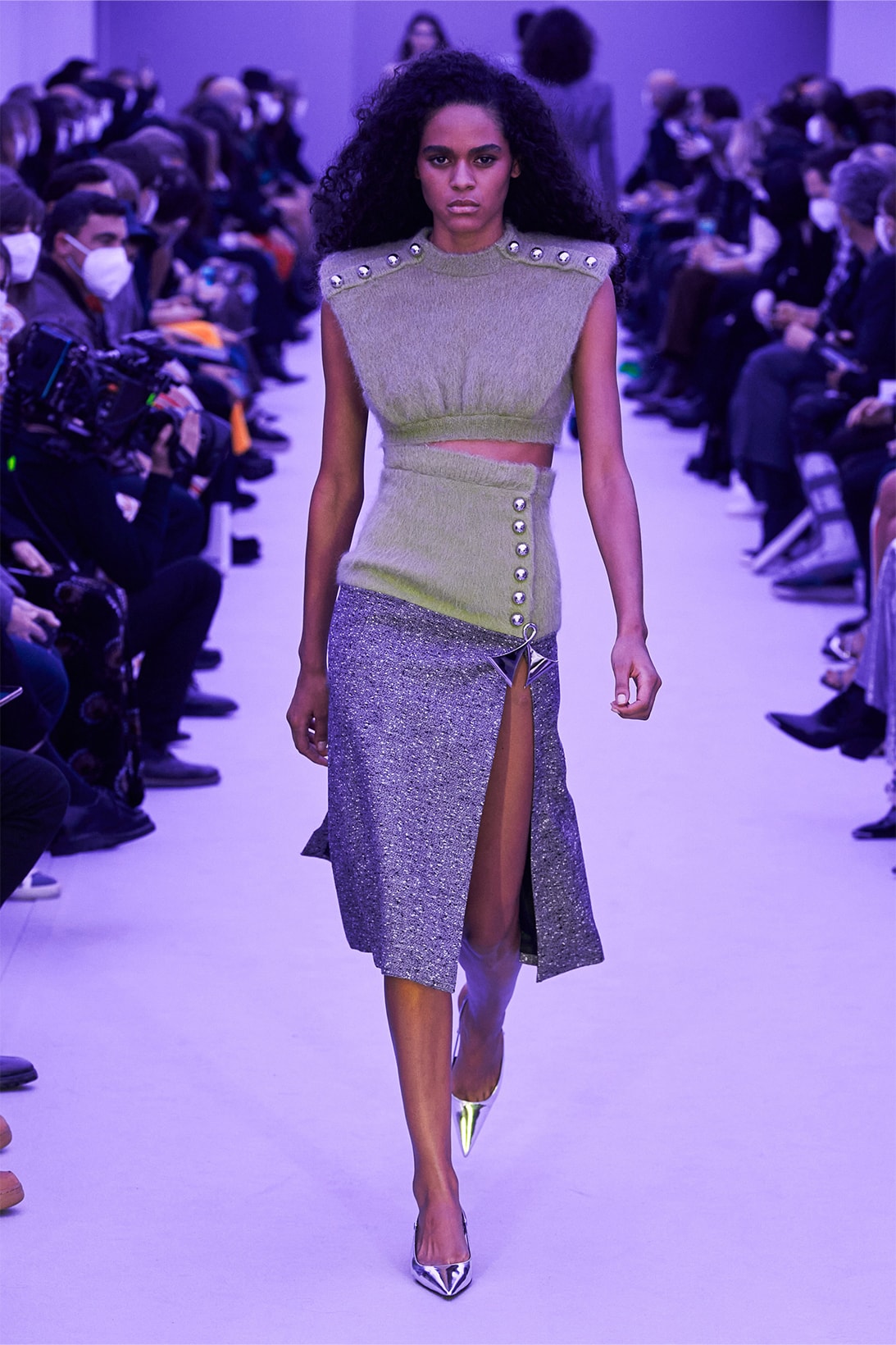 Paco Rabanne Fall 2022 Collection Runway Show Knitwear Dresses Skirts 
