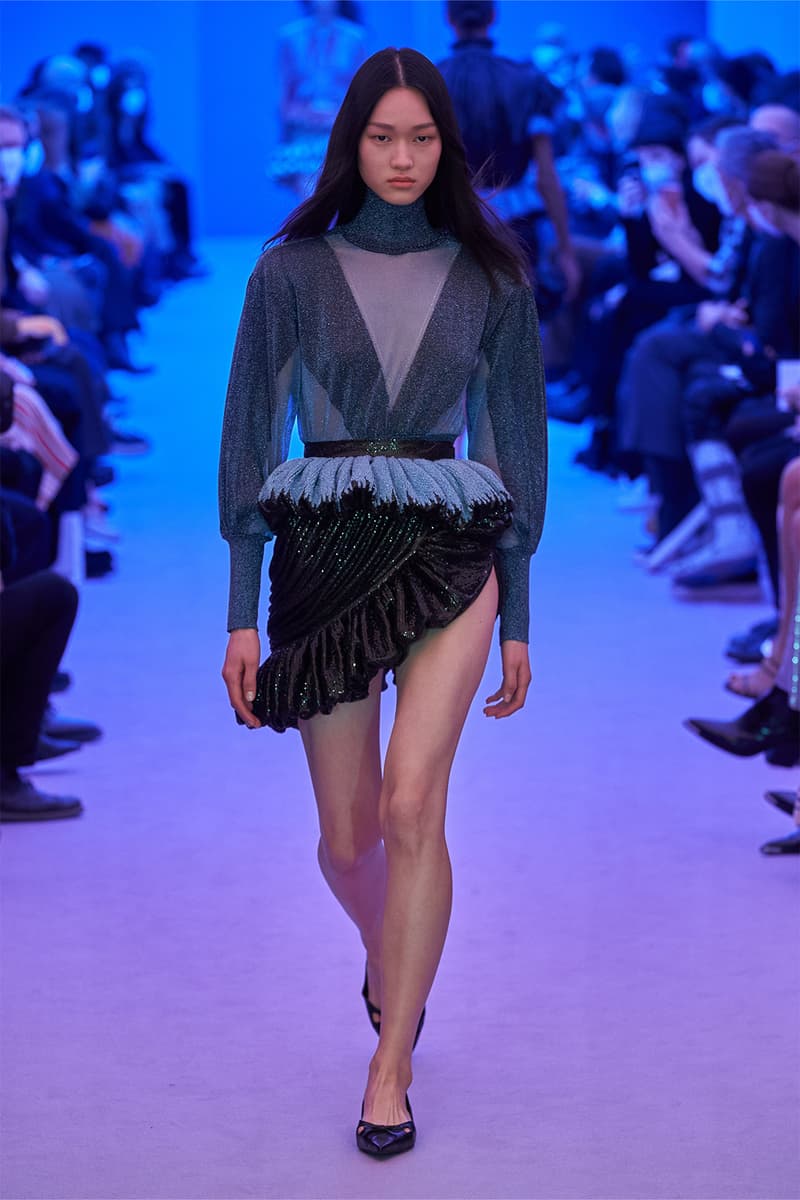 Paco Rabanne Fall 2022 Collection Runway Show Knitwear Dresses Skirts 