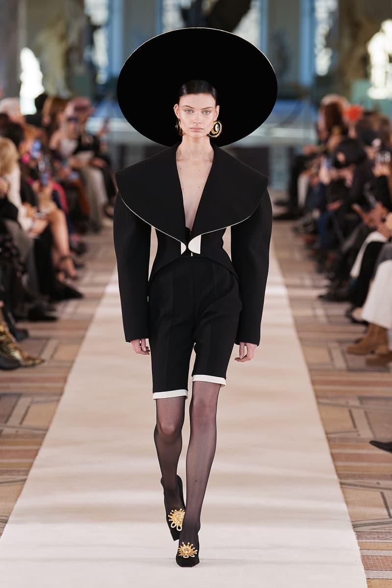 Schiaparelli Spring Summer Haute Couture Collection Runway Daniel Roseberry Images