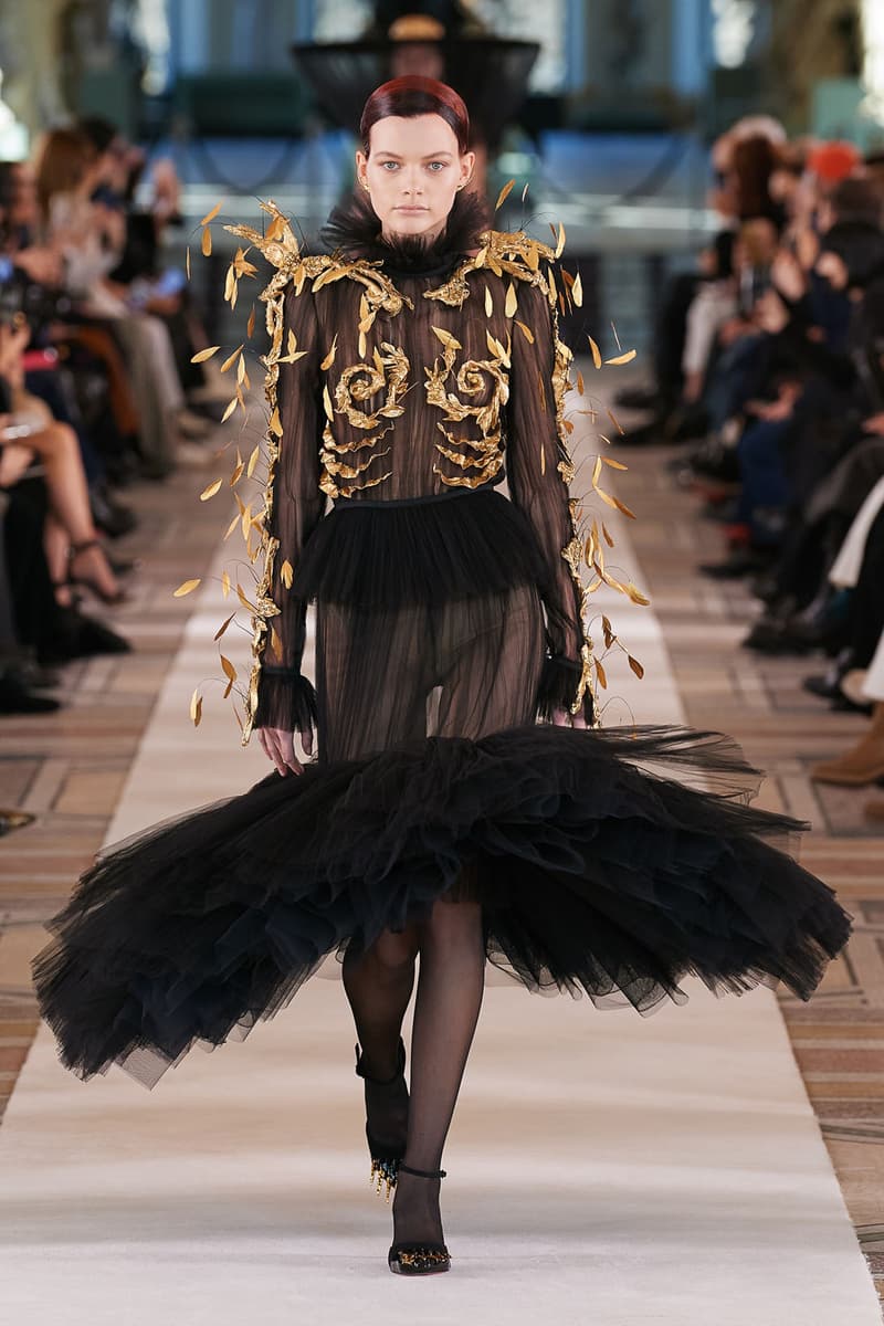 Schiaparelli Spring Summer Haute Couture Collection Runway Daniel Roseberry Images