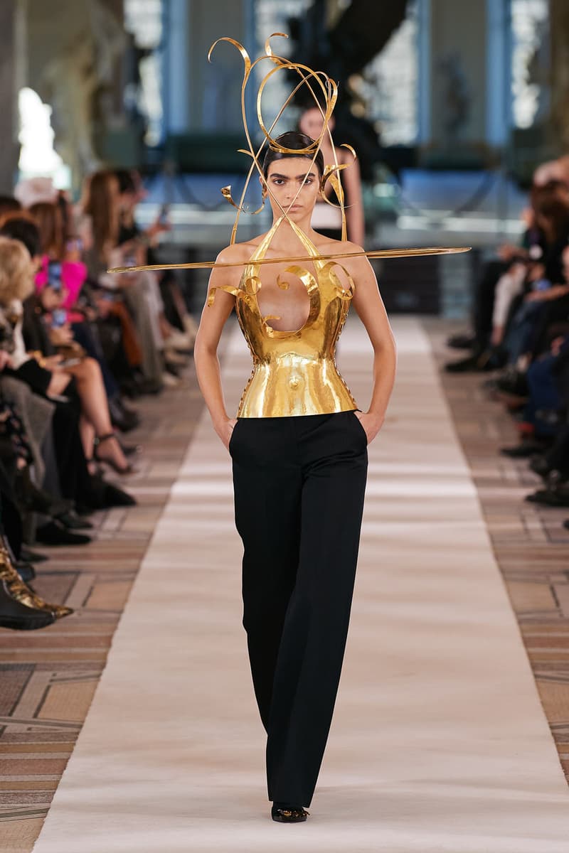 Schiaparelli Spring Summer Haute Couture Collection Runway Daniel Roseberry Images