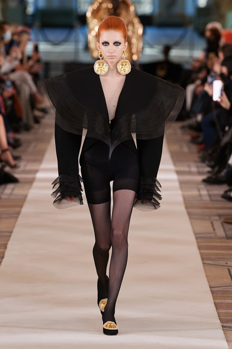 Schiaparelli Spring Summer Haute Couture Collection Runway Daniel Roseberry Images