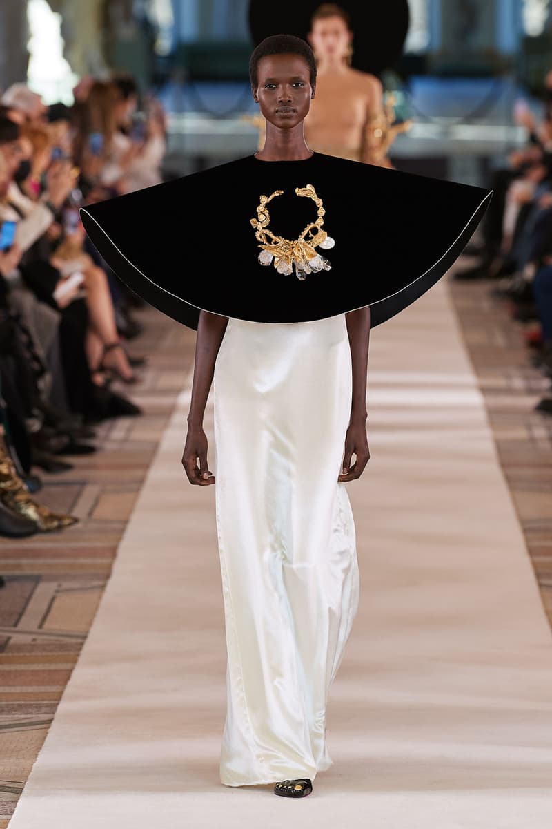 Schiaparelli Spring Summer Haute Couture Collection Runway Daniel Roseberry Images