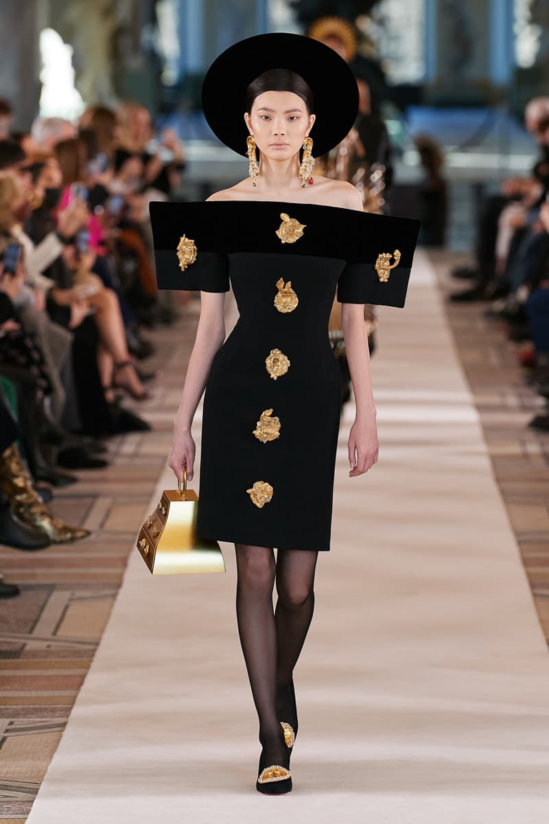 Schiaparelli Spring Summer Haute Couture Collection Runway Daniel Roseberry Images