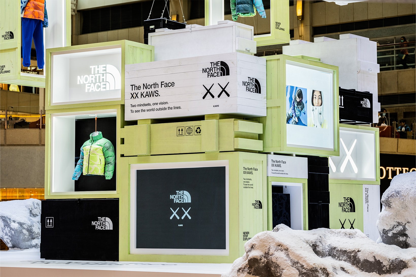 The North Face XX Kaws Collaboration Installation LANDMARK Cargo Box Details\