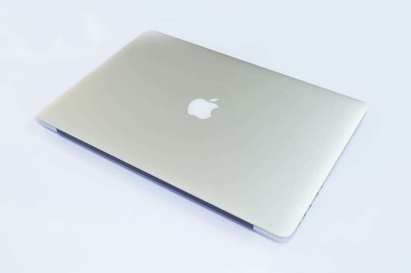 Apple M2 Chip MacBook Pro Mini Air iMac Release Rumors Info