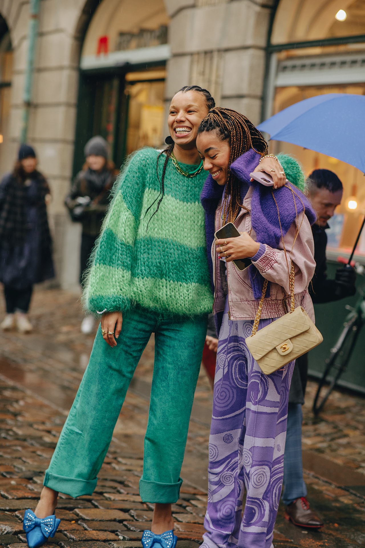 Copenhagen Fashion Week FW22 Fall Winter 2022 Street Style Influencer Green Purple Sweater Pants Chanel Bag House of Sunny