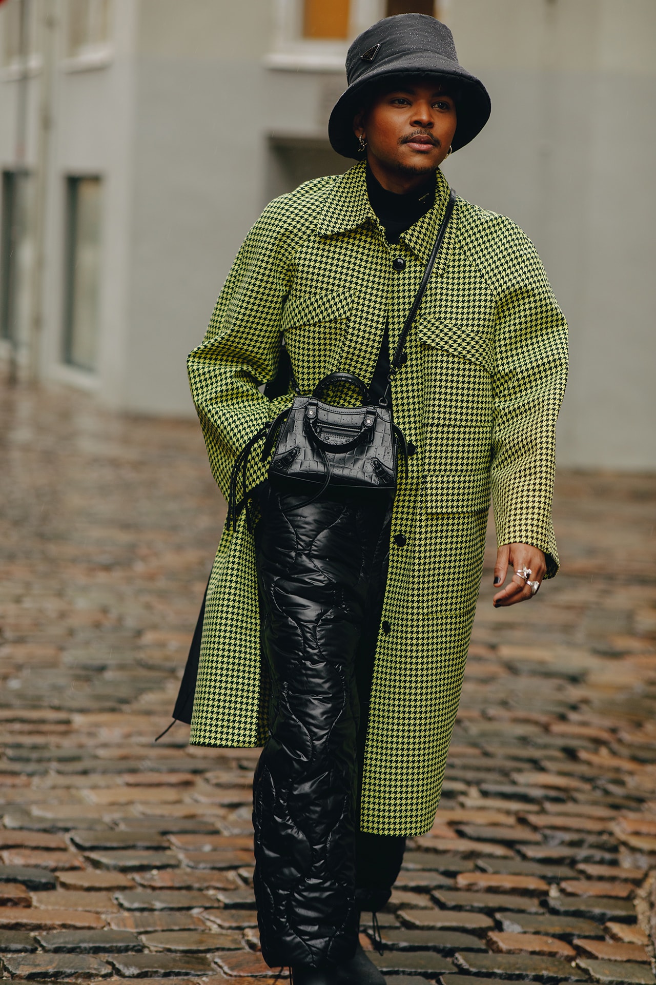 Copenhagen Fashion Week FW22 Fall Winter 2022 Street Style Influencer Green Coat Balenciaga Bag Bucket Hat