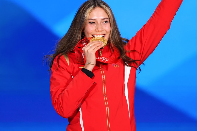 Eileen Gu Tiffany Co China Beijing Winter Olympics Gold Medalist Trending