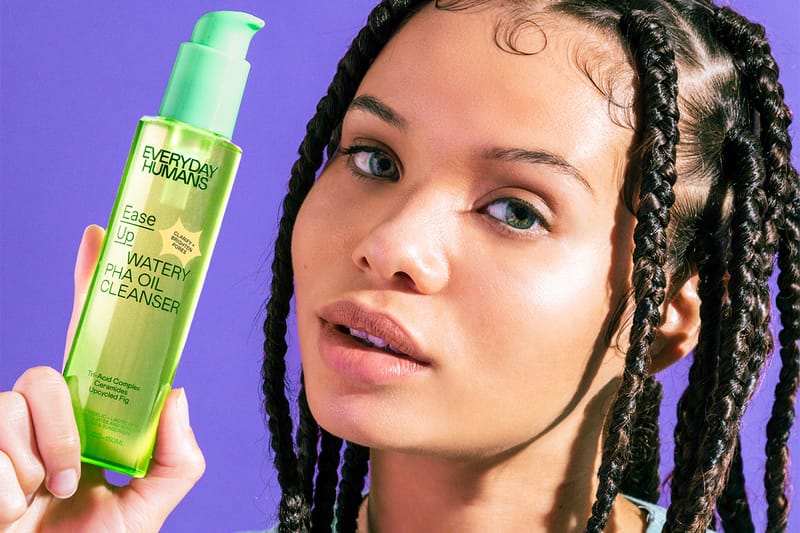 Everyday Humans' New Cleanser Fights the Effects of Sun Damage