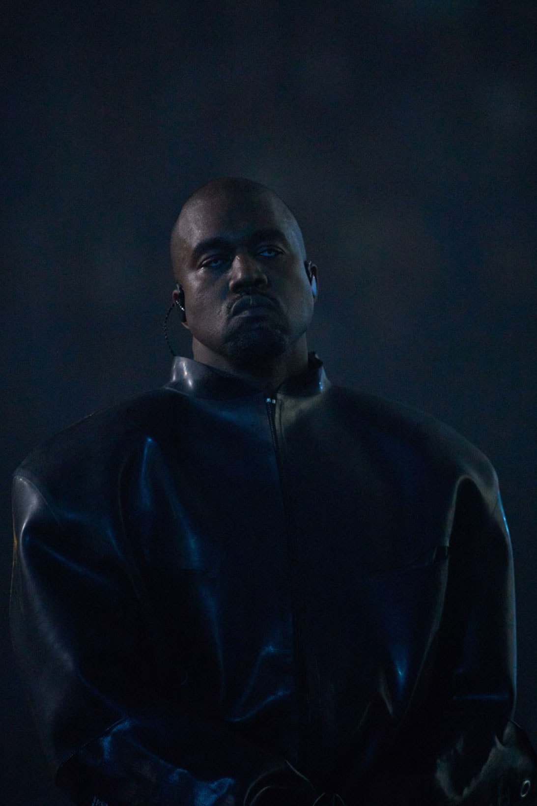 Kanye West DONDA 2 Throws His Mic Why Reason Audio Issues Twitter Reactions Info
