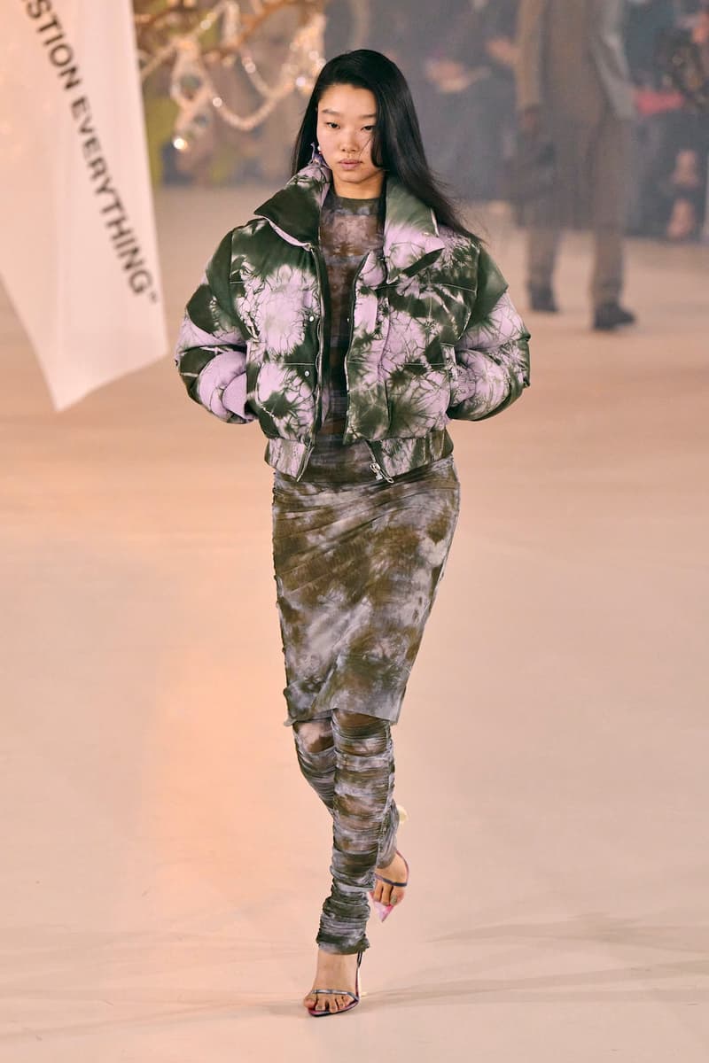 Off-White™ Virgil Abloh Tribute Show PFW FW22 Paris Fashion Week Fall Winter Gigi Hadid