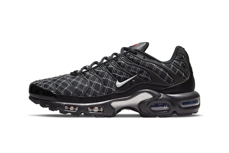 when did the air max plus come out