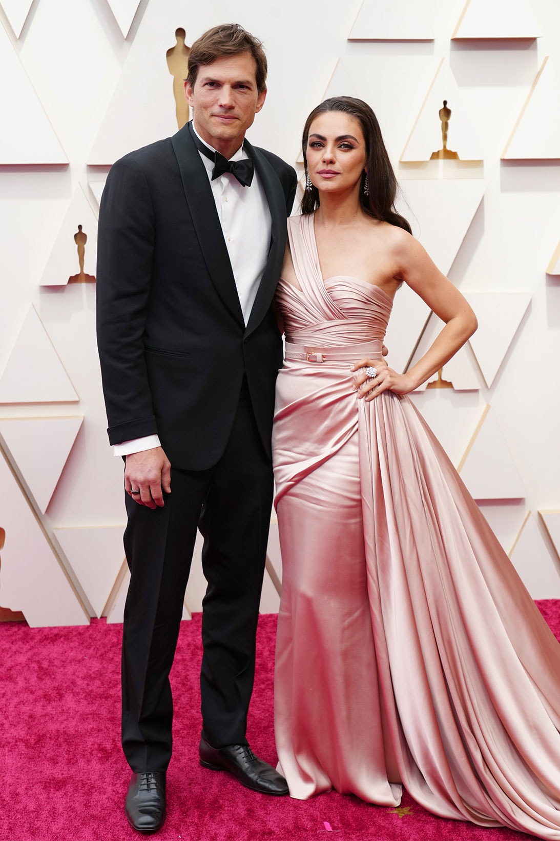 2022 Oscars 94th Acadademy Awards Red Carpet Best Dressed Ashton Kutcher Mila Kunis