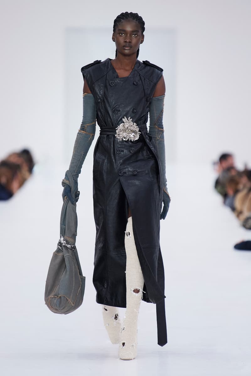 Acne Studios Fall Winter FW22 Collection Runway Show Paris Fashion Week PFW