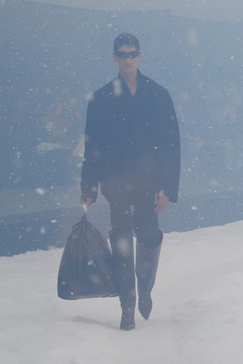 Balenciaga Fall Winter 360 Collection Snowy Apocalyptic Demna Gvasalia Ukraine Show Images