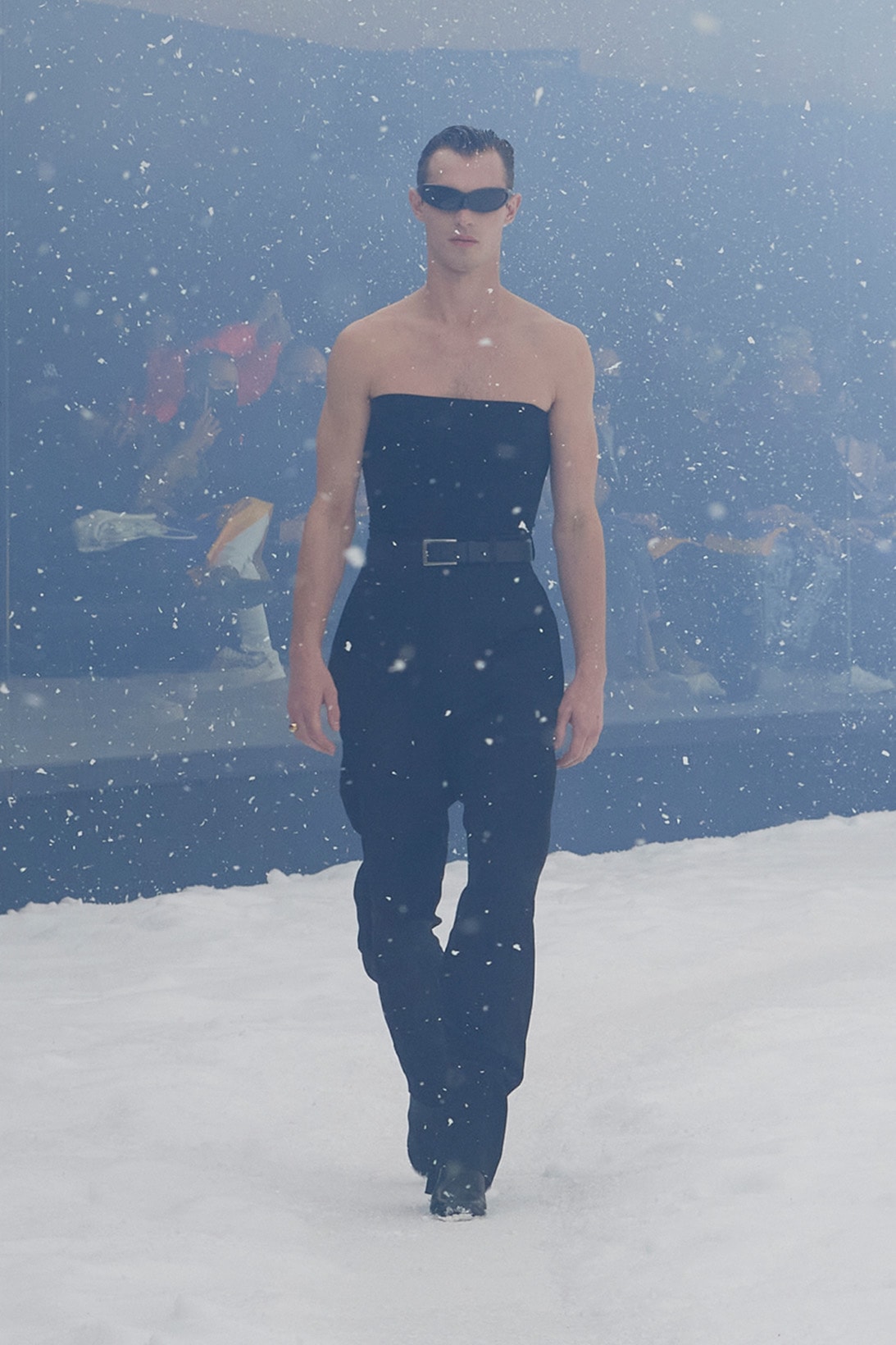 Balenciaga Fall Winter 360 Collection Snowy Apocalyptic Demna Gvasalia Ukraine Show Images