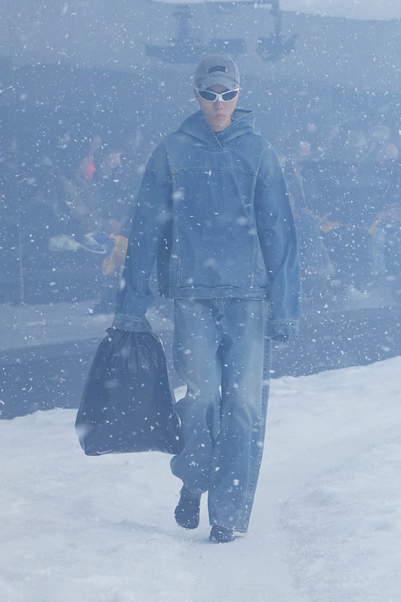 Balenciaga Fall Winter 360 Collection Snowy Apocalyptic Demna Gvasalia Ukraine Show Images