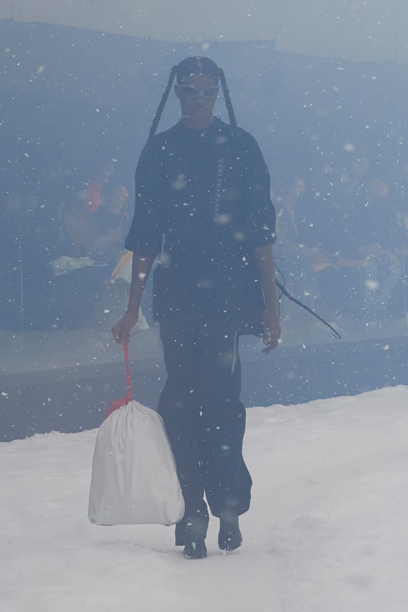 Balenciaga Fall Winter 360 Collection Snowy Apocalyptic Demna Gvasalia Ukraine Show Images