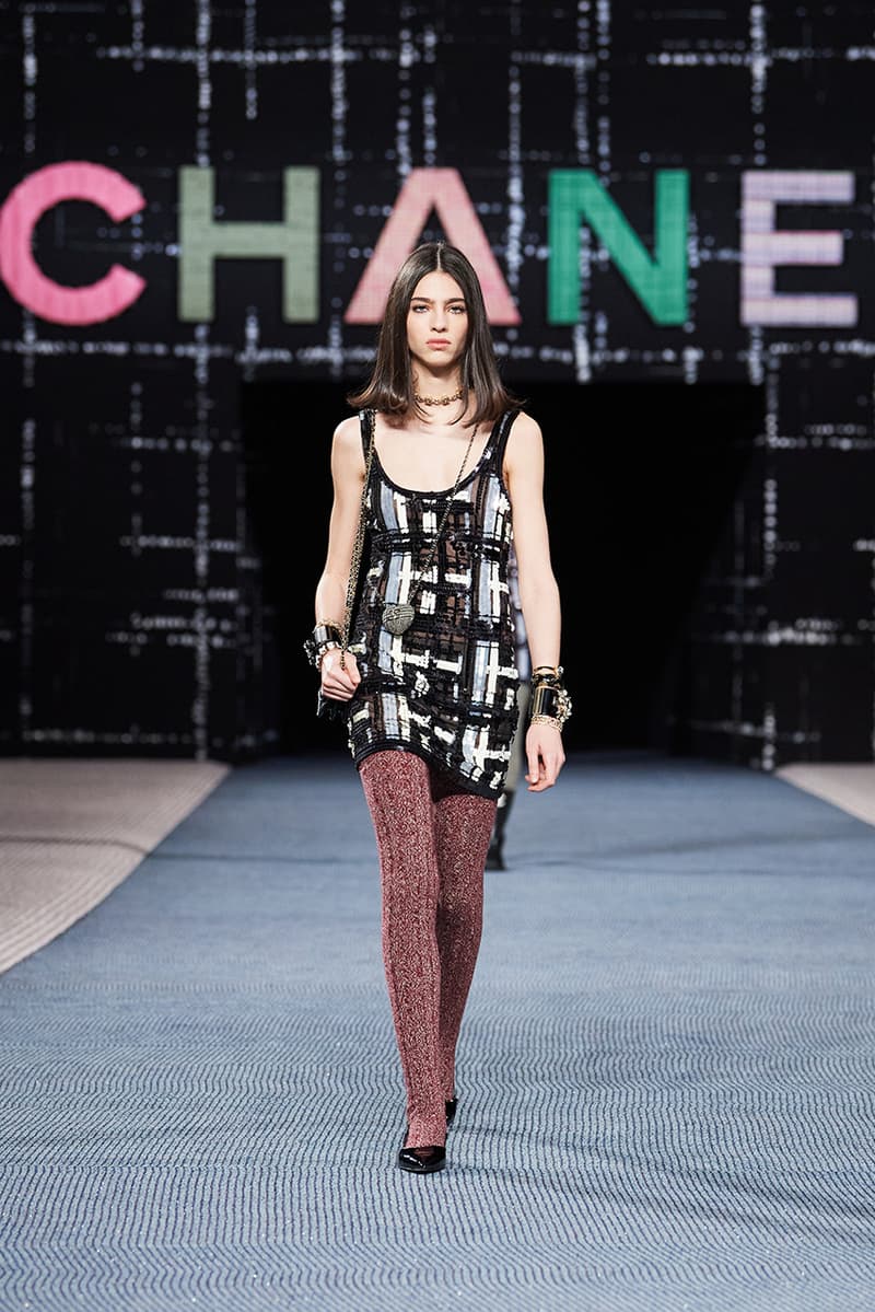 Chanel fall/winter 2022/2023 ready to wear collection tweed leather skirts dresses suits leggings tights