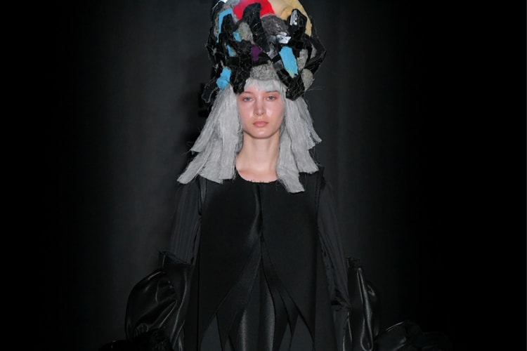 COMME des GARÇONS' FW22 Collection Emulates the Beauty of a Black Rose