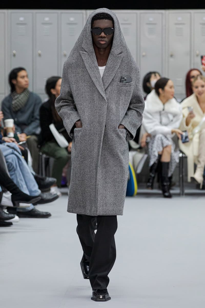 Coperni FW22 Runway Show Paris Fashion Week Gigi Hadid