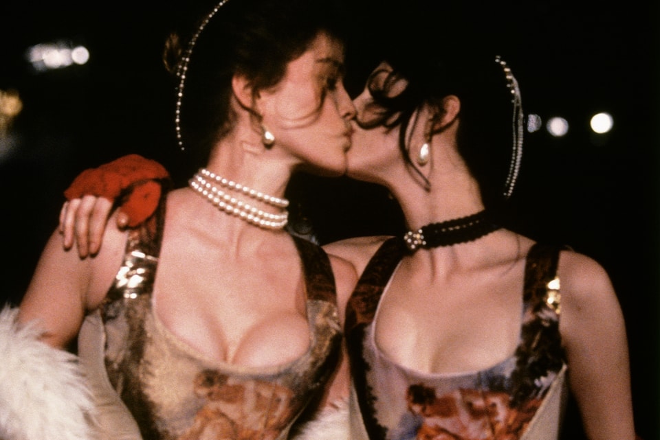 Fashion History: Corsets Continue to Trend