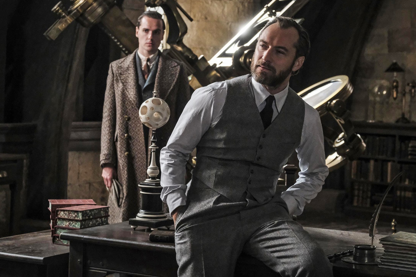 Fantastic Beasts Grindelwald The Secrets of Dumbledore Jude Law Mads Mikkelsen 