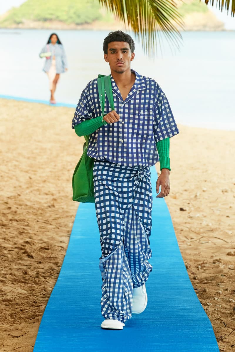 Jacquemus Spring Summer Le Splash Hawaii Runway Show Collection Images