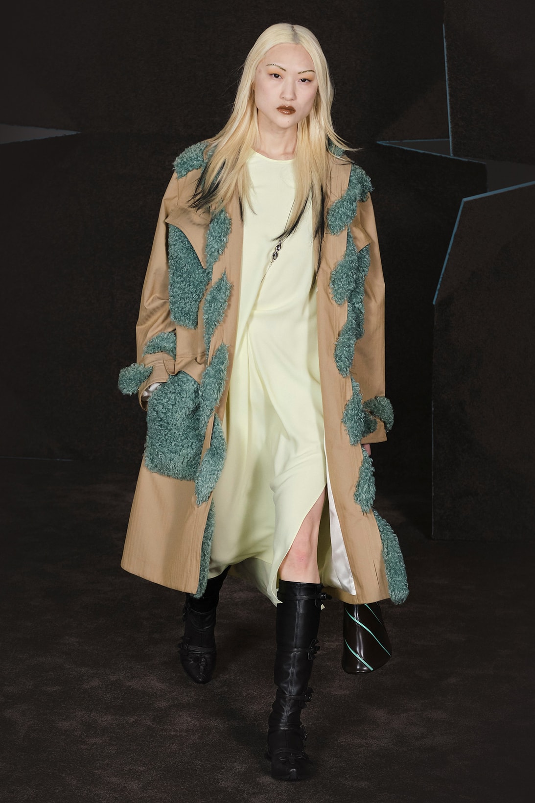 Kiko Kostadinov Fall Winter Collection Paris Fashion Week Runway Show Photos Coat Boots Brown Black