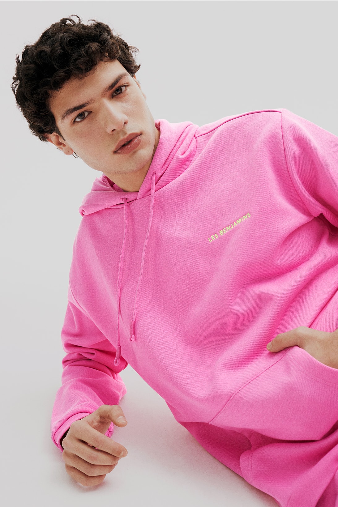 Les Benjamins "Essentials 4.0" Collection Streetwear Hoodies Sweatpants Hoodies Pink Front