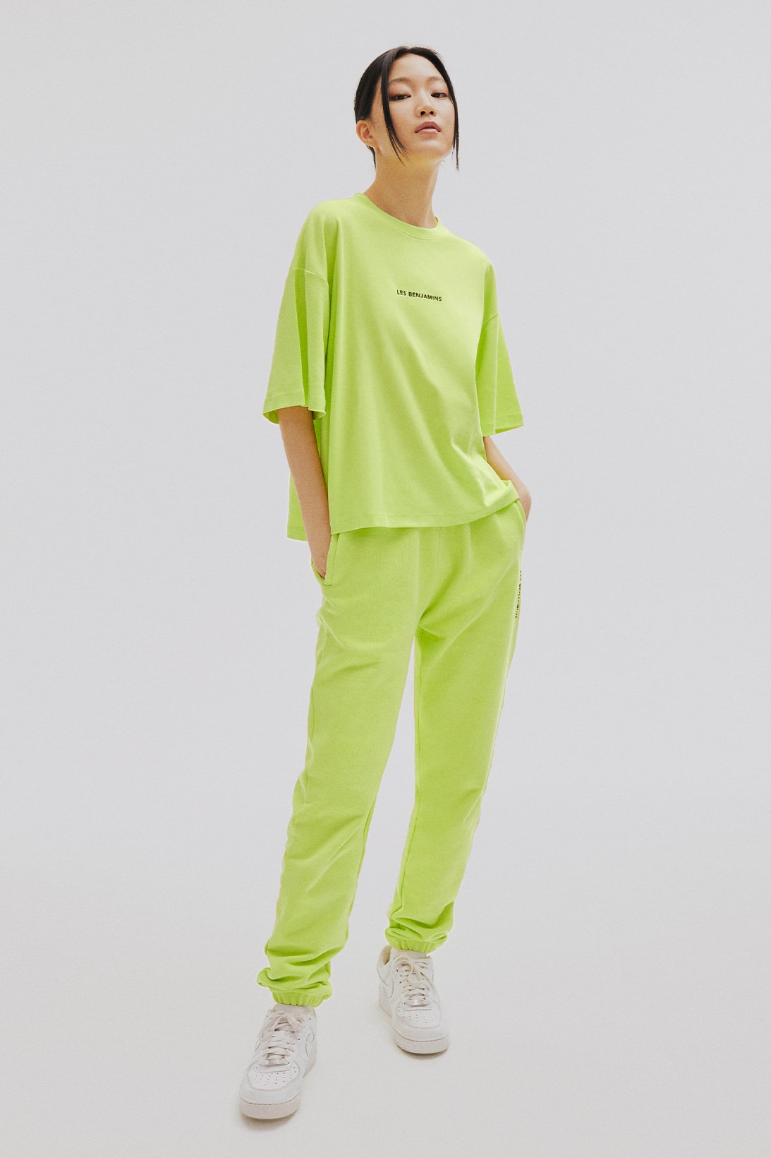Les Benjamins "Essentials 4.0" Collection Streetwear T-Shirt Sweatpants Kermit Green