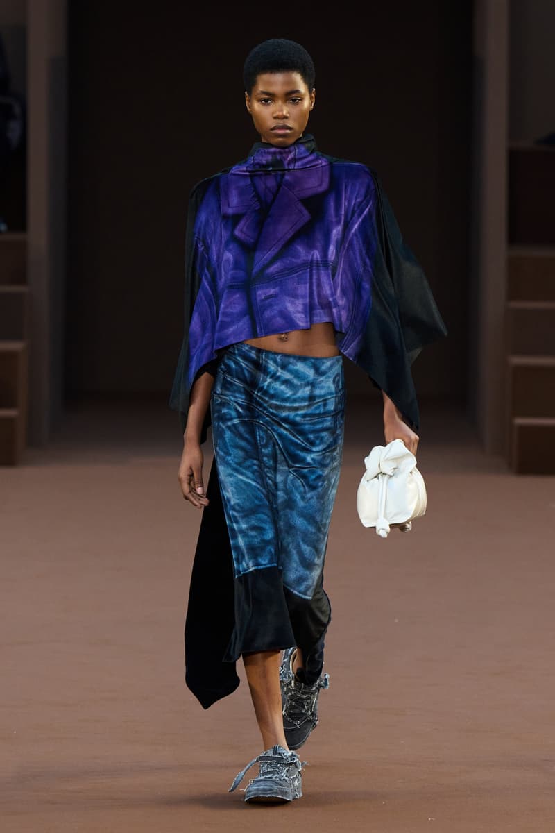 Loewe Fall 2022 Ready To Wear Collection