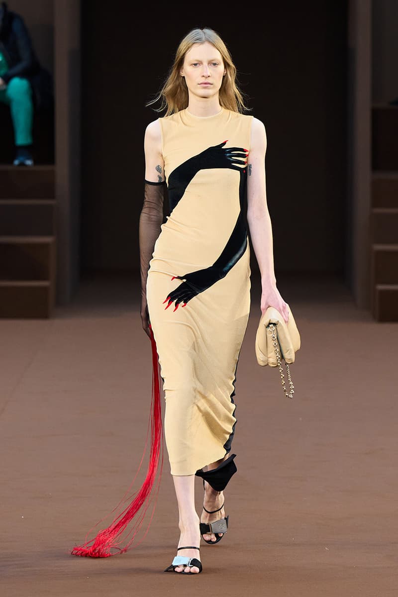 Loewe Fall 2022 Ready To Wear Collection