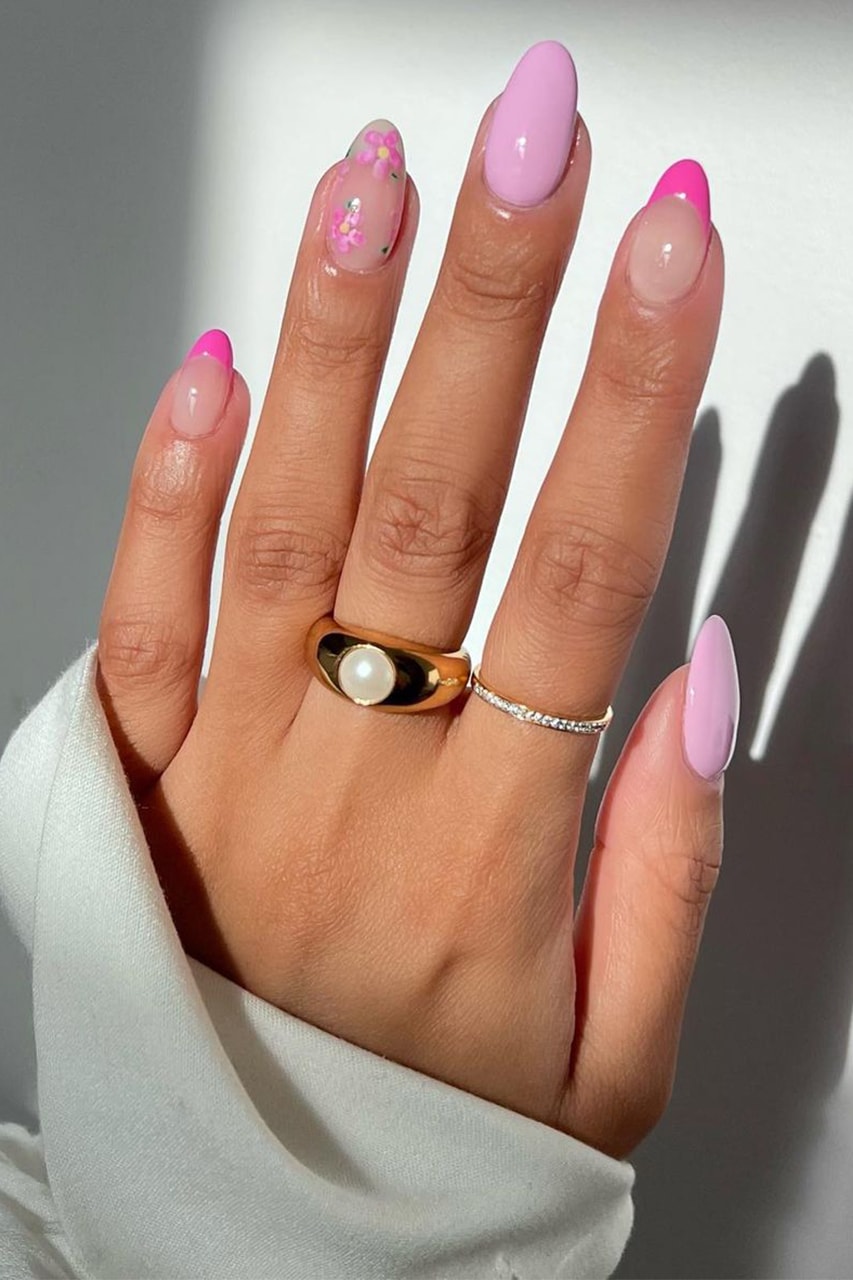 The 18 Best Gold Nail Designs Instagram Has to Offer
