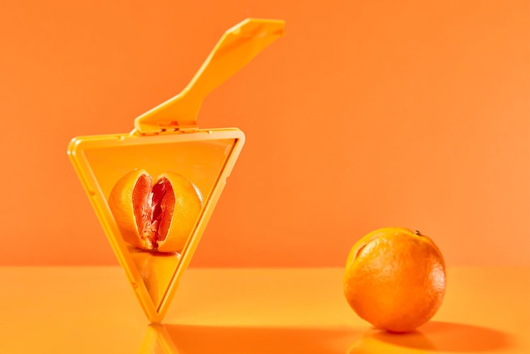 5 Reasons Why You Should Invest in a Mirror for Your Vulva