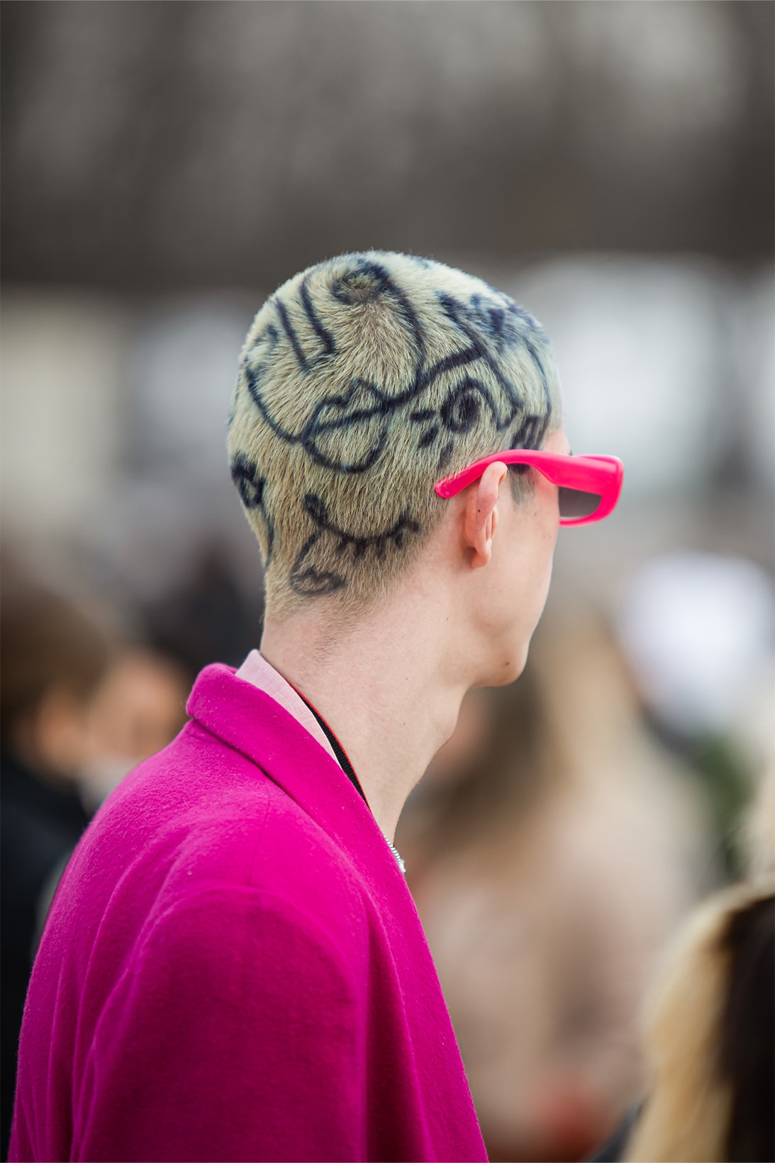 paris fashion week street style fall winter louis vuitton chanel hairstyles