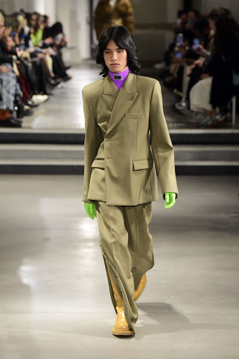 VTMNTS Vetements Guram Gvasalia Fall Winter Collection Runway Show Images