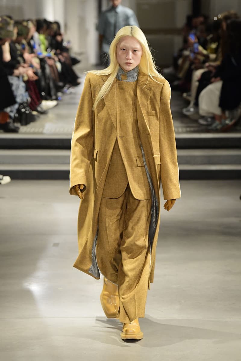 VTMNTS Vetements Guram Gvasalia Fall Winter Collection Runway Show Images