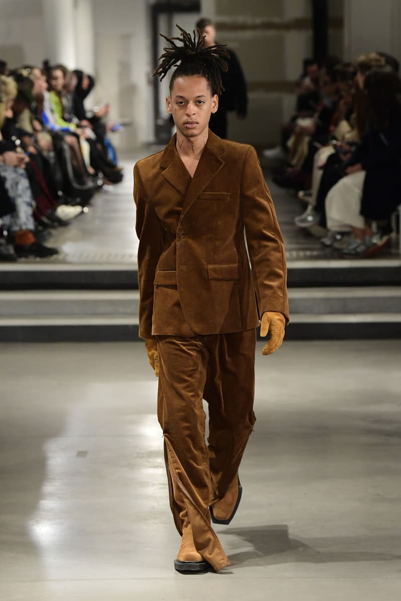 VTMNTS Vetements Guram Gvasalia Fall Winter Collection Runway Show Images