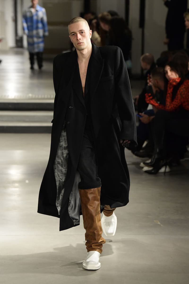 VTMNTS Vetements Guram Gvasalia Fall Winter Collection Runway Show Images