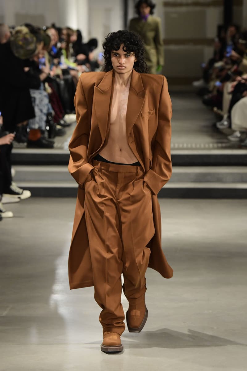 VTMNTS Vetements Guram Gvasalia Fall Winter Collection Runway Show Images