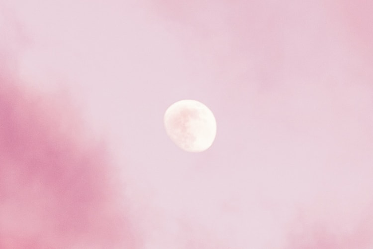 April Full Moon: A Tarot Reading for Each Zodiac Sign