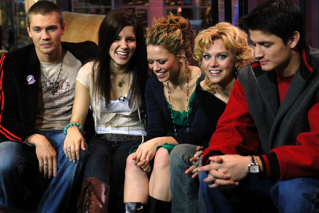 one tree hill show time jump nearly 5 years characters 