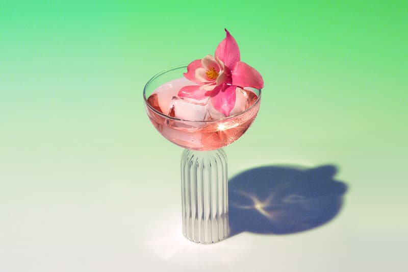 kin euphorics kin bloom non-alcoholic beverage mocktails adaptogens botanics nootropics caffeine free low sugar mood enhancing defining