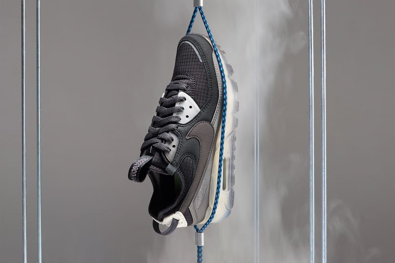 nike air max motion 2 sale